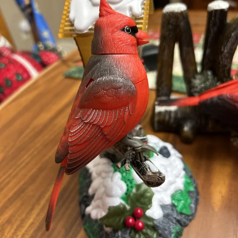 Lot 2 Plastic Tweeting Red Bird Animated Decor‎ Christmas Winter NOEL